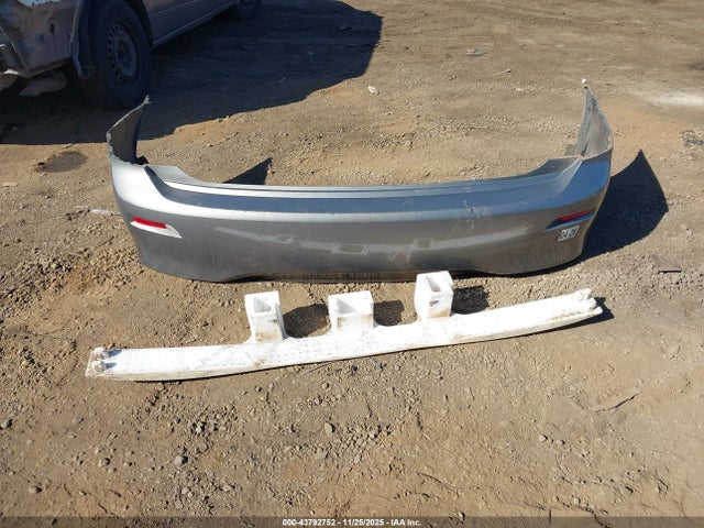 JN8AE2KP8F9133643 Nissan QUEST S
