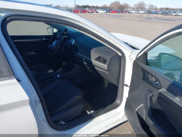 2021 VOLKSWAGEN JETTA 3VWC57BU8MM010041 Photo 4