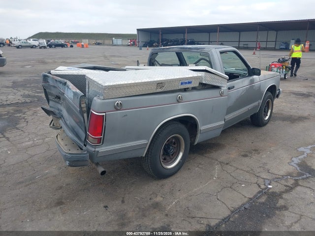 43792788 :رقم المزاد ، 1GTCS14Z9N8502245 vin ، 1992 Gmc Sonoma مزاد بيع