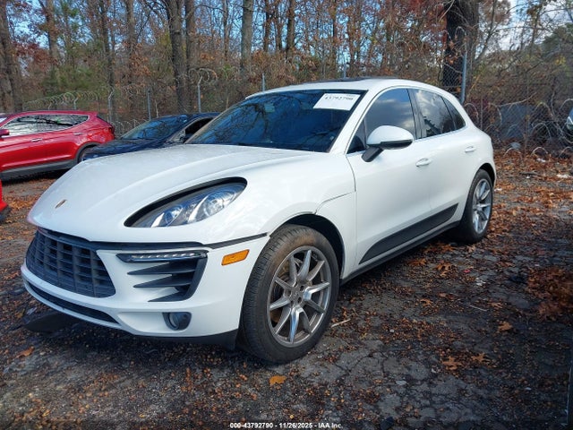 2015 PORSCHE MACAN WP1AB2A50FLB59269 Photo 1