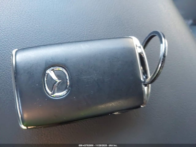 JM1BPALM0S1787554 Mazda Mazda3 2.5 S Preferred