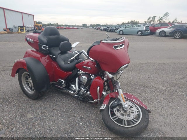 2021 HARLEY-DAVIDSON FLHTCUTG 1HD1MAF16MB851226