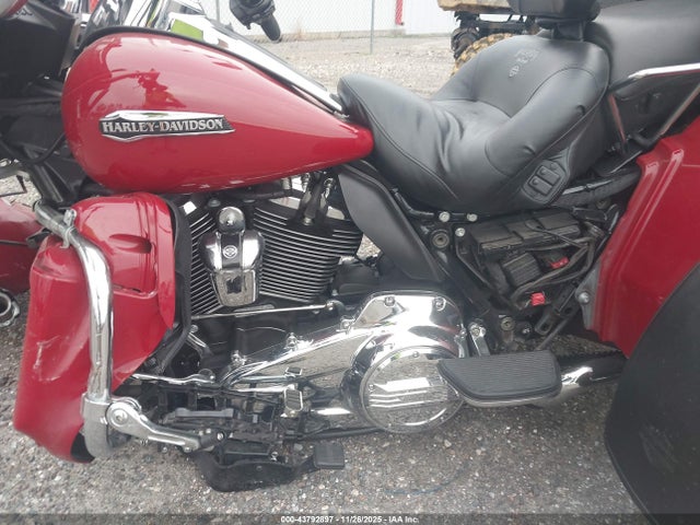2021 HARLEY-DAVIDSON FLHTCUTG 1HD1MAF16MB851226 Photo 8
