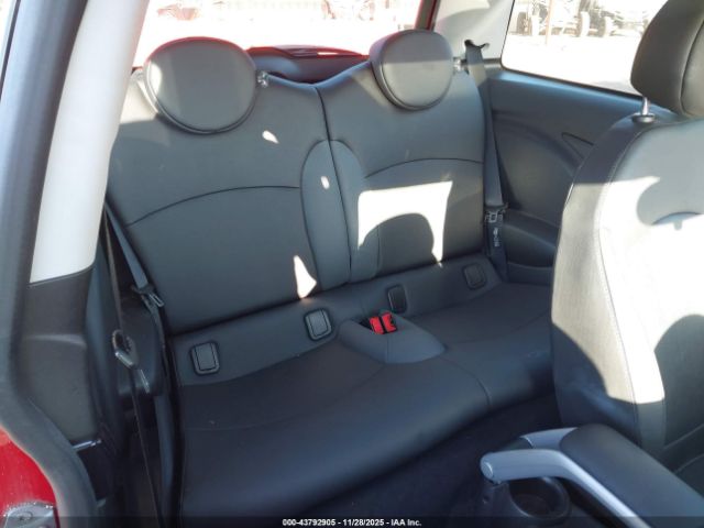 2010 MINI COOPER S WMWMF7C57ATZ73096 Photo 7