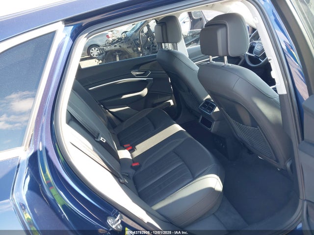 2021 AUDI E-TRON WA1AAAGEXMB013559 Photo 7