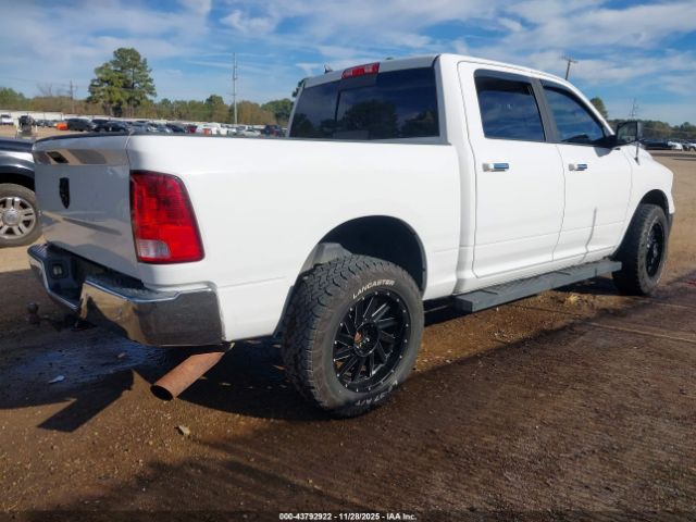 2017 RAM 1500 1C6RR6LG5HS505497 Photo 3