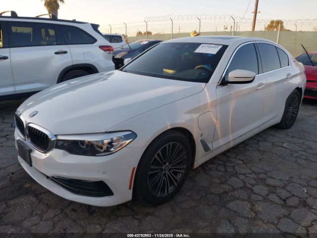 2019 BMW 530E WBAJA9C51KB398627 Photo 1