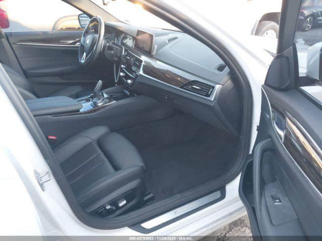 2019 BMW 530E WBAJA9C51KB398627 Photo 4