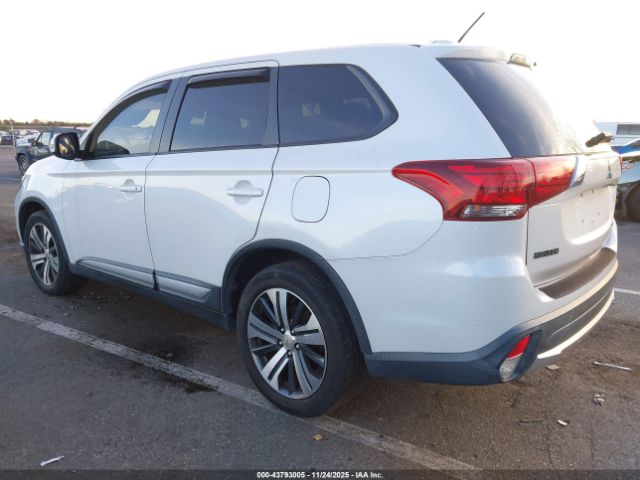 2016 MITSUBISHI OUTLANDER JA4AZ3A30GZ017241 Photo 2