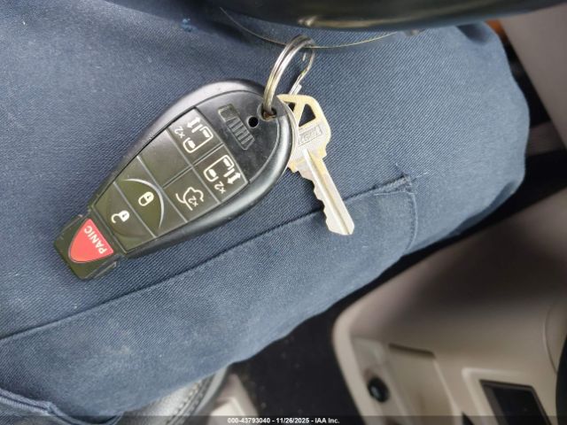 2014 CHRYSLER TOWN & COUNTRY 2C4RC1BG1ER443477 Photo 10