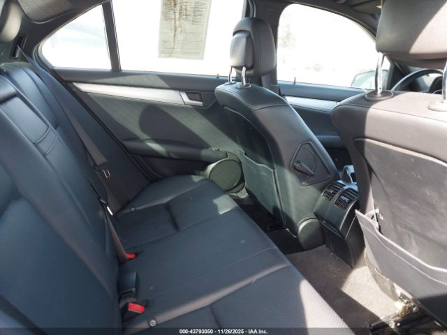 2014 MERCEDES-BENZ C 250 WDDGF4HBXEG233110 Photo 7
