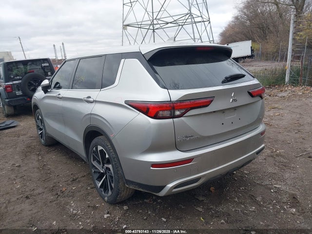 2023 MITSUBISHI OUTLANDER JA4J4UA81PZ017376 Photo 2