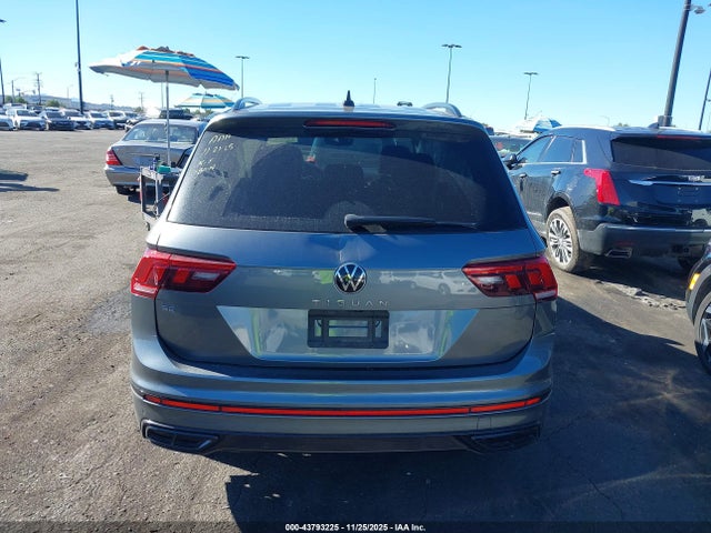 3VVCB7AX3NM055186 Volkswagen Tiguan 2.0t Se R-line Black