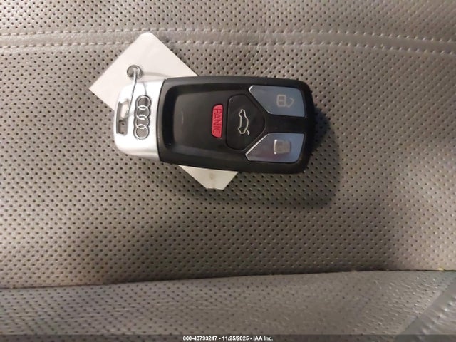2017 AUDI A4 WAUFNAF40HN019770 Photo 10