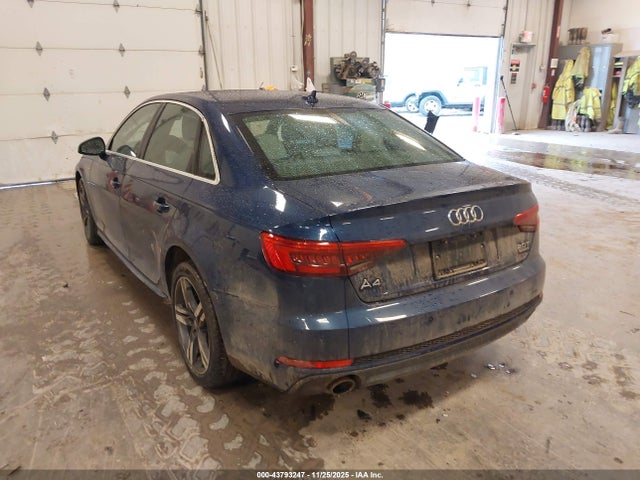 2017 AUDI A4 WAUFNAF40HN019770 Photo 2
