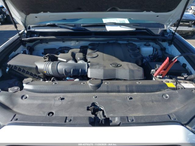 2022 TOYOTA 4RUNNER JTERU5JR8N6075583 Photo 9