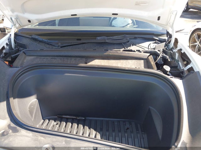 2023 TESLA MODEL Y 7SAYGDEF9PF682703 Photo 9
