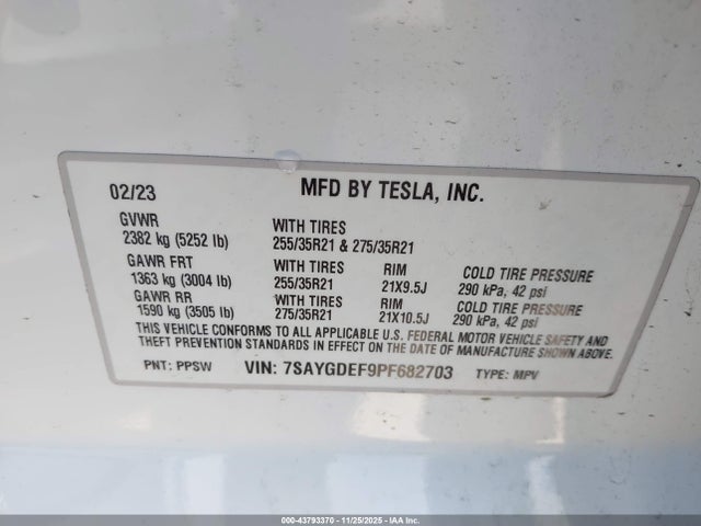 2023 TESLA MODEL Y 7SAYGDEF9PF682703 Photo 8