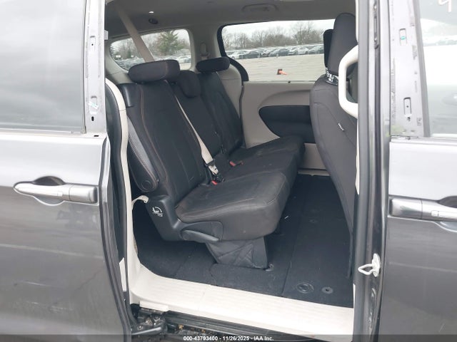 2C4RC1FG8JR122959 Chrysler Pacifica Touring Plus