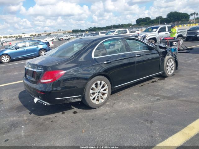 2019 MERCEDES-BENZ E 300 WDDZF4KB0KA517748 Photo 3