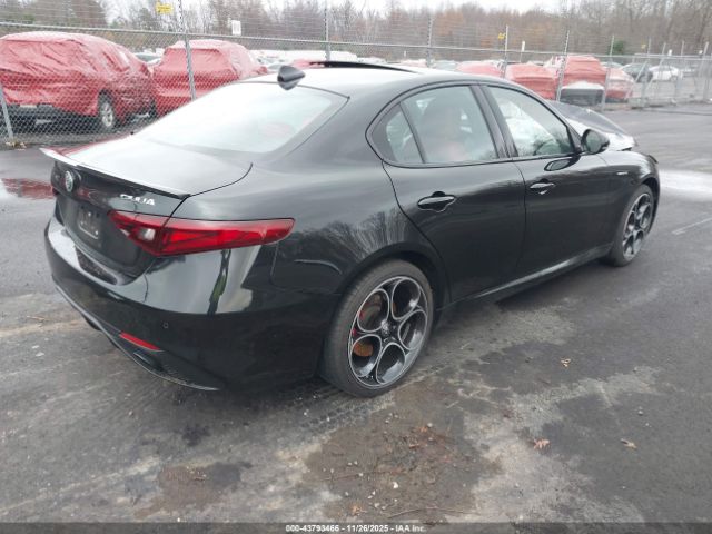 2022 ALFA ROMEO GIULIA ZARFANBN0N7657463 Photo 3