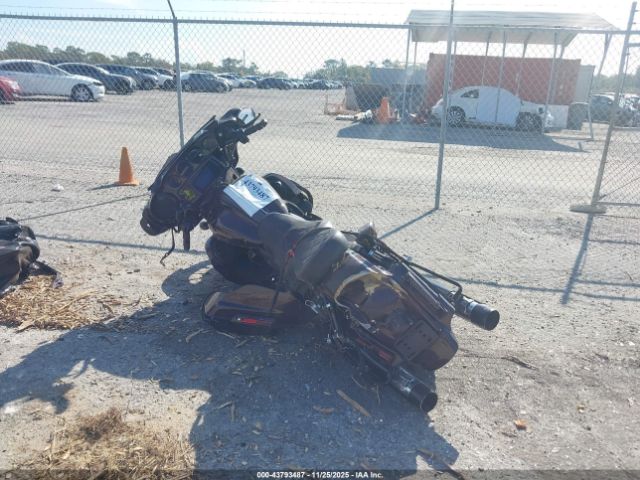 2019 HARLEY-DAVIDSON FLHXSE 1HD1PXL11KB954842 Photo 2