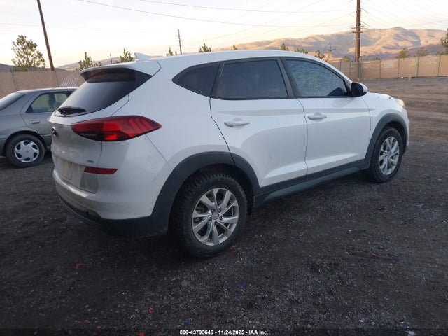 Hyundai TUCSON SE 2019 KM8J2CA4XKU958975 Image 4