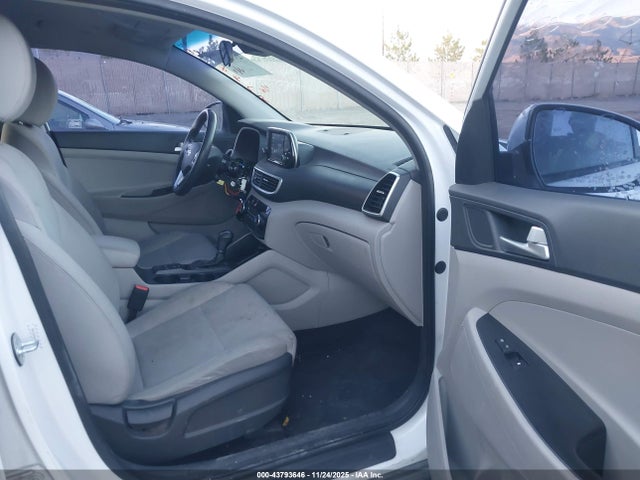 Hyundai TUCSON SE 2019 KM8J2CA4XKU958975 Image 5