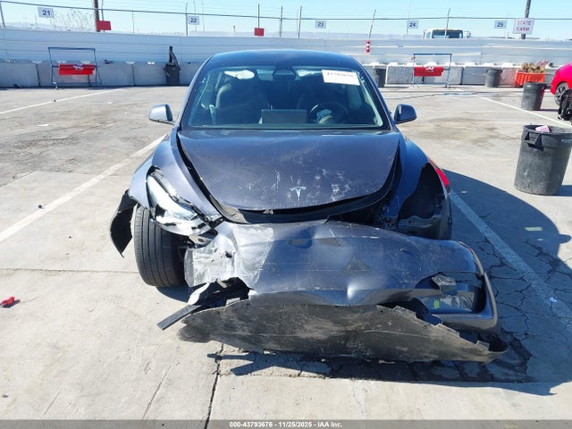 Tesla Model 3 Rear-wheel Drive 2023 5YJ3E1EA2PF661806 Image 12