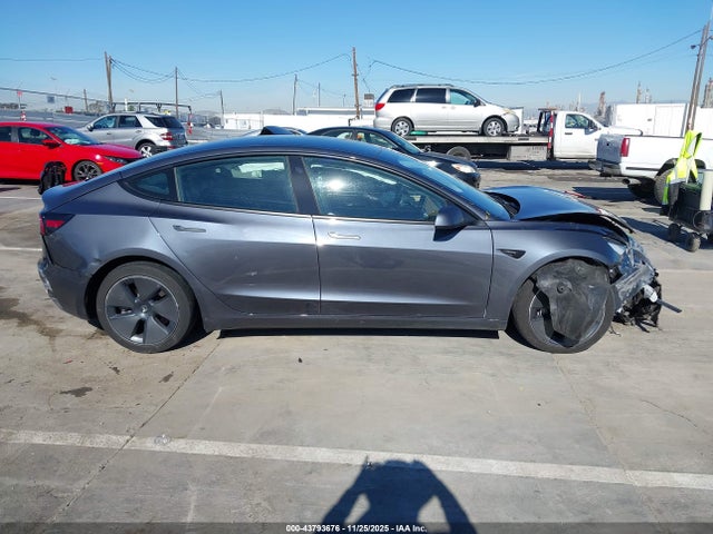 Tesla Model 3 Rear-wheel Drive 2023 5YJ3E1EA2PF661806 Image 13