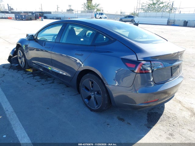 2023 TESLA MODEL 3 5YJ3E1EA2PF661806 Photo 2