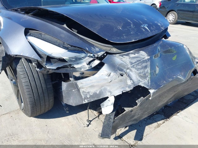 2023 TESLA MODEL 3 5YJ3E1EA2PF661806 Photo 5