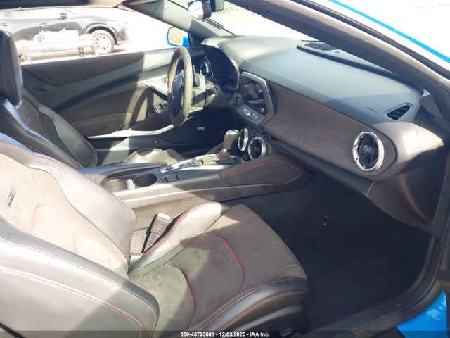 2023 CHEVROLET CAMARO 1G1FK3D63P0115974 Photo 4