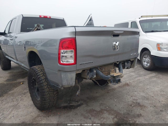 3C6UR5JL6NG123759 RAM 2500 Big Horn 4x4 8&#039; Box