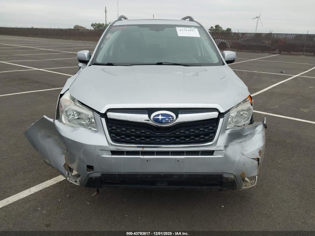 Subaru Forester 2.5i Touring 2015 JF2SJAWC2FH541432 Image 13