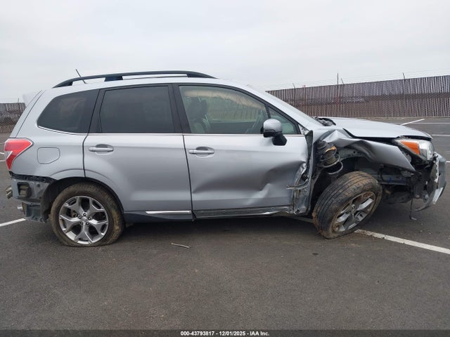 Subaru Forester 2.5i Touring 2015 JF2SJAWC2FH541432 Image 14