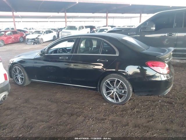 55SWF4JB9GU129056 Mercedes-Benz C 300