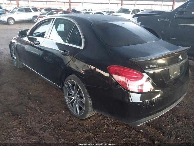 55SWF4JB9GU129056 Mercedes-Benz C 300