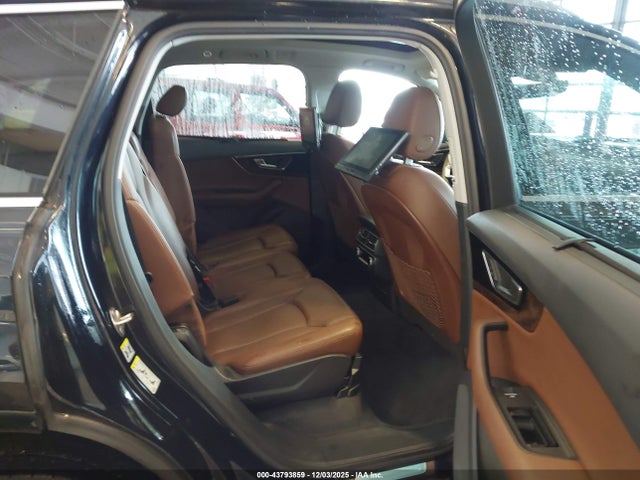 2017 AUDI Q7 WA1LAAF7XHD030609 Photo 7