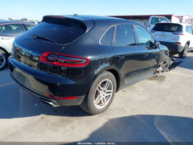 2018 PORSCHE MACAN WP1AA2A50JLB01464 Photo 3