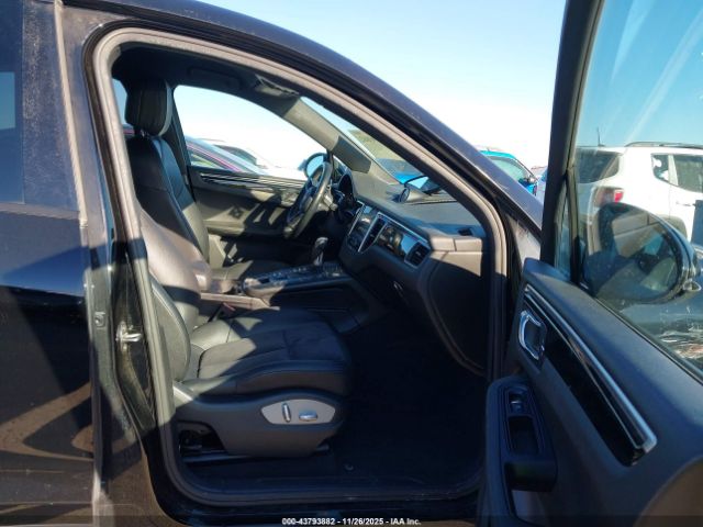 2018 PORSCHE MACAN WP1AA2A50JLB01464 Photo 4