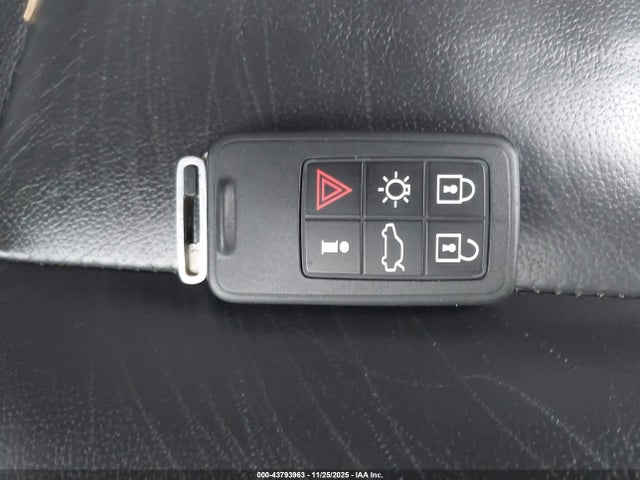 2015 VOLVO V60 YV140MEB4F1196881 Photo 10