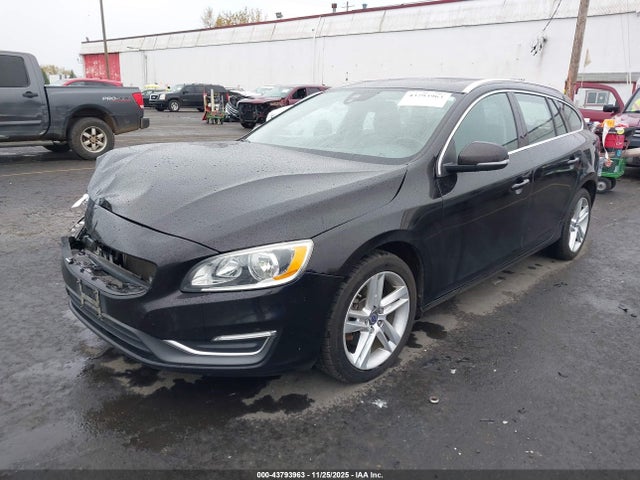 2015 VOLVO V60 YV140MEB4F1196881 Photo 1