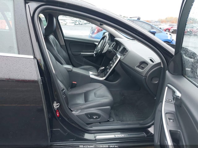 2015 VOLVO V60 YV140MEB4F1196881 Photo 4