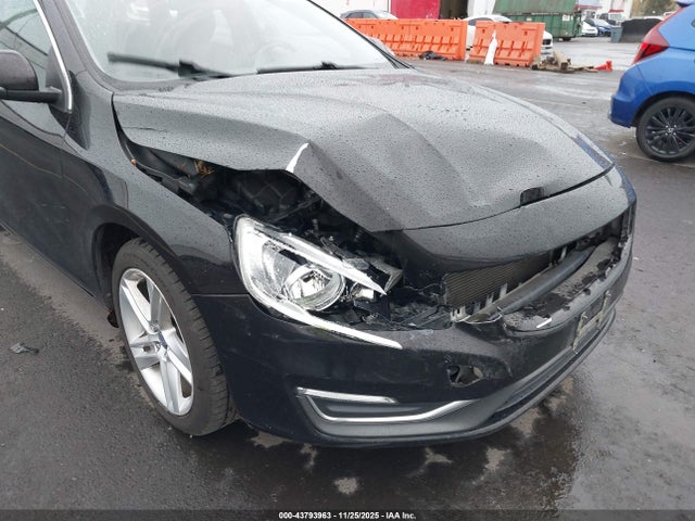 2015 VOLVO V60 YV140MEB4F1196881 Photo 5