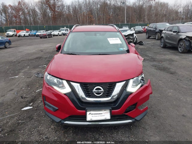 2017 Nissan Rogue Sv მანქანა იყიდება აუქციონზე, vin: JN8AT2MV6HW268061, აუქციონის ნომერი: 43793988