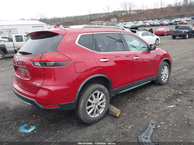 2017 Nissan Rogue Sv მანქანა იყიდება აუქციონზე, vin: JN8AT2MV6HW268061, აუქციონის ნომერი: 43793988
