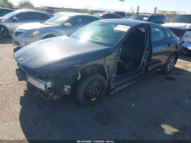 5XXG14J26MG043832 KIA K5 LXS
