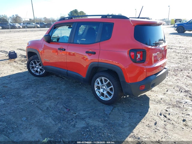 2019 JEEP RENEGADE ZACNJAAB0KPK50244 Photo 2