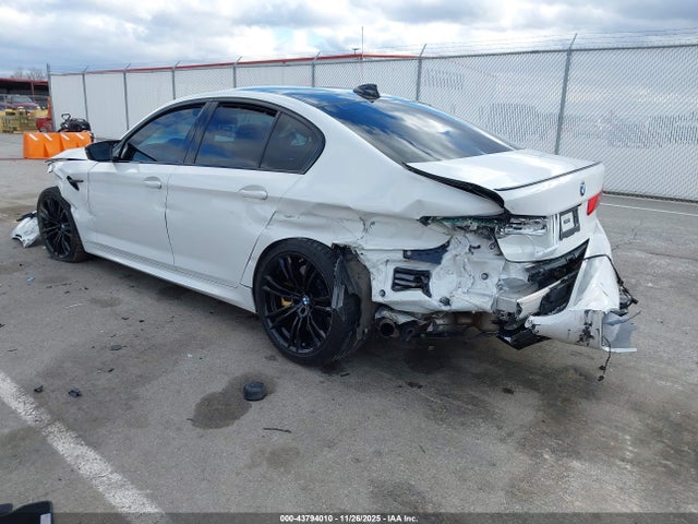 2020 BMW M5 WBSJF0C06LCD98747 Photo 2